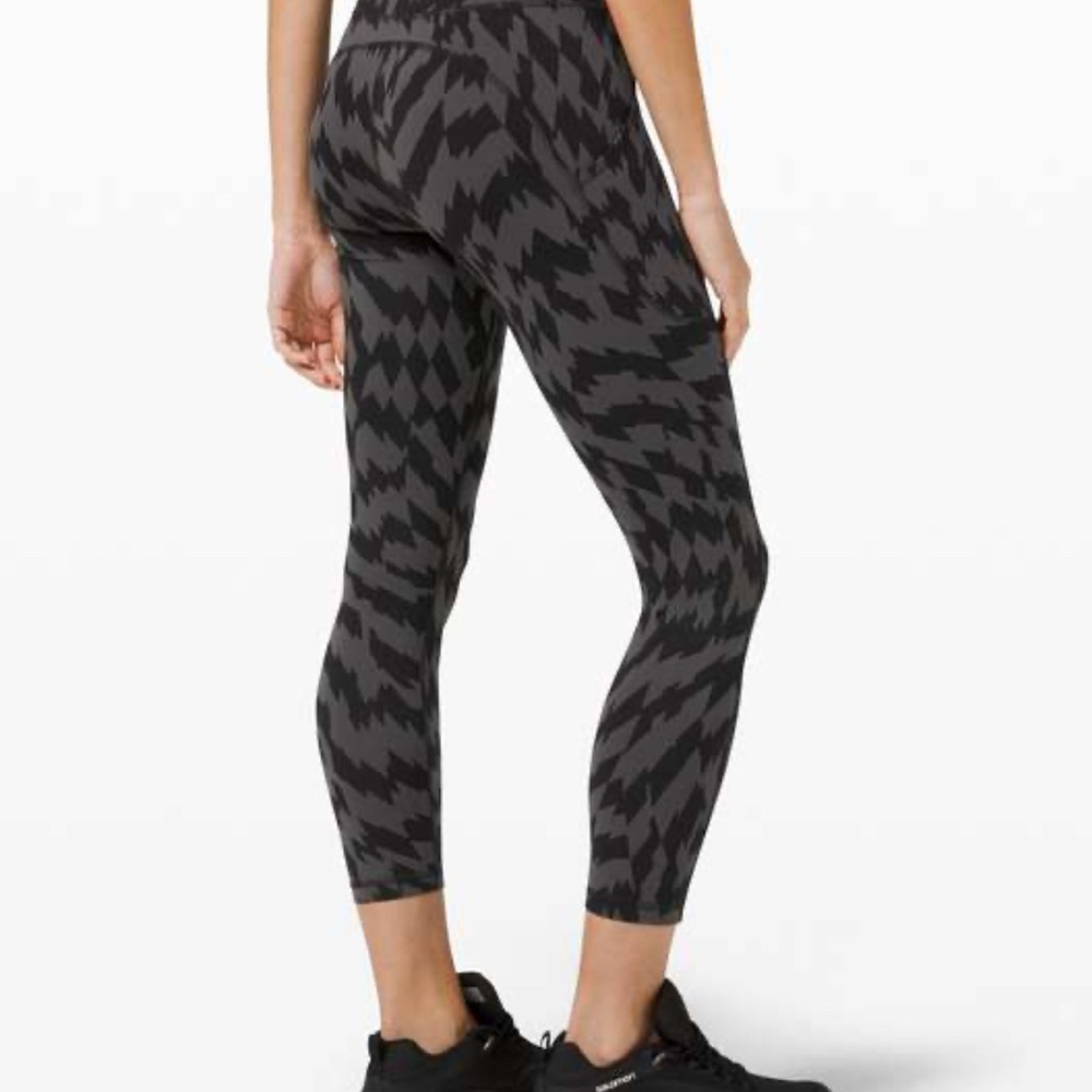 Lululemon Invigorate high rise  23” crop leggings